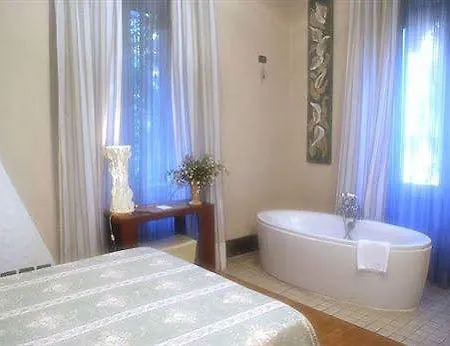 Mangili Hotel