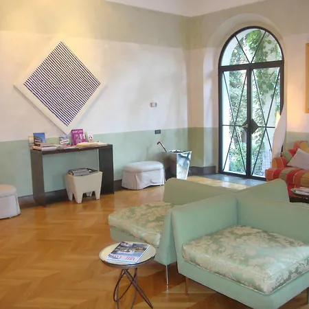 Mangili Hotel